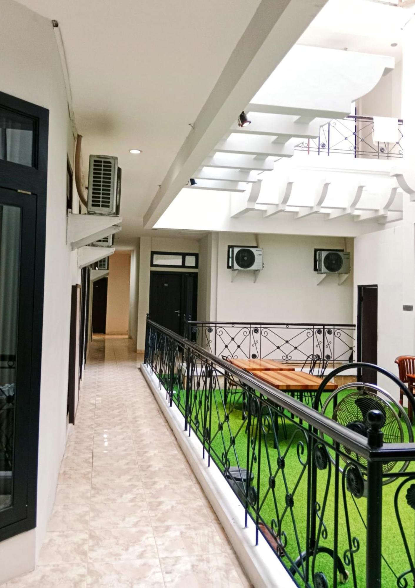 Andita Syariah Hotel 泗水 外观 照片